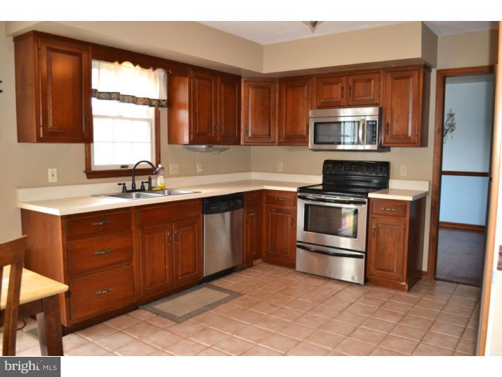 225 West Neversink Road Reading, PA 19606 - Photo 6 of 23 Gallery Image 6