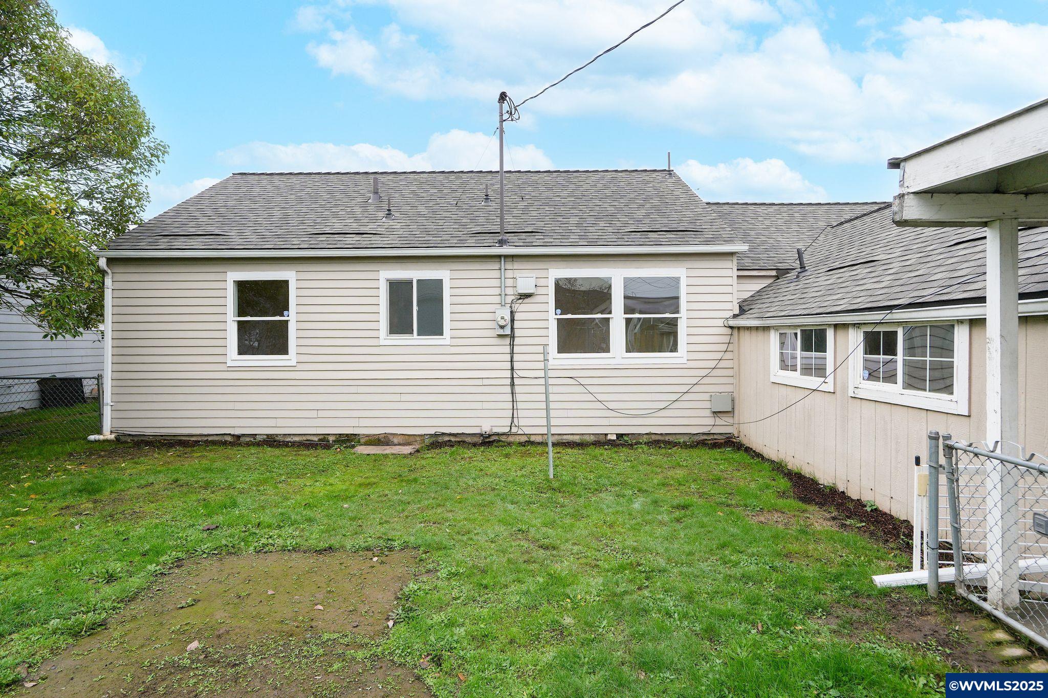1405 Southwest Calapooia Street Albany, OR 97321 - Photo 32 of 33