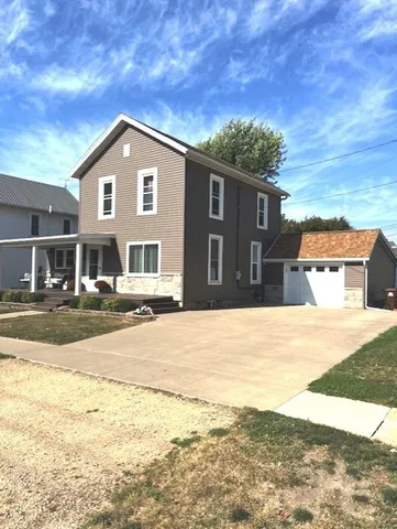 $199,900 | 307 South Rantoul Street, Lena, IL 61048