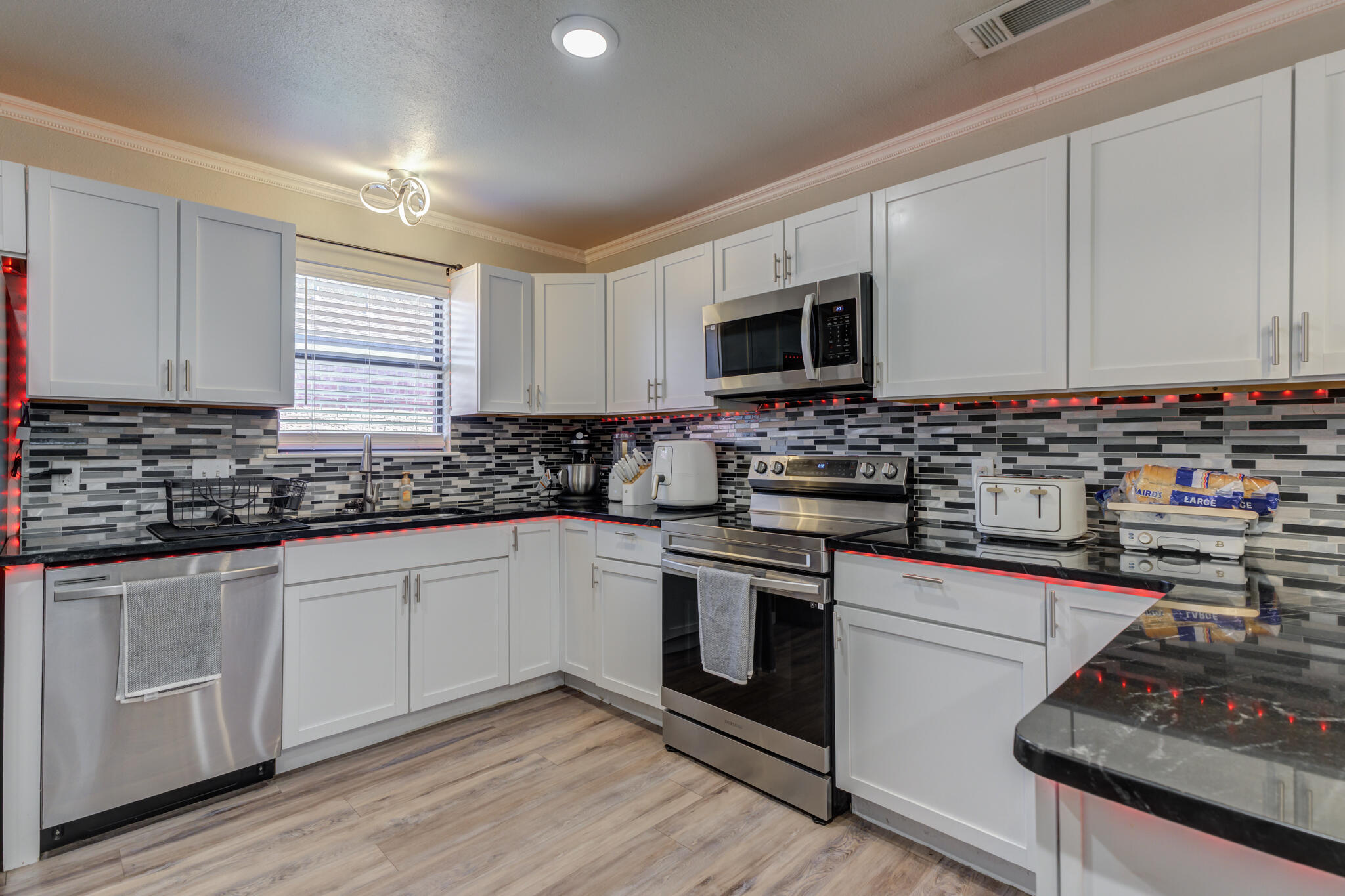 3226 90th Street Lubbock, TX 79423 - Photo 13 of 30 DSC05425_6_7_8_9