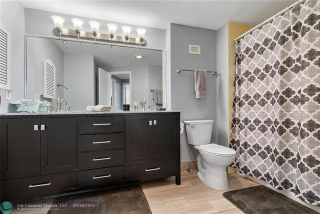 $9,000 | 58 North Collier Boulevard, Unit 2108, Marco Island, FL 34145