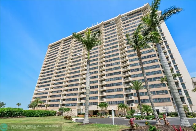 $9,000 | 58 North Collier Boulevard, Unit 2108, Marco Island, FL 34145