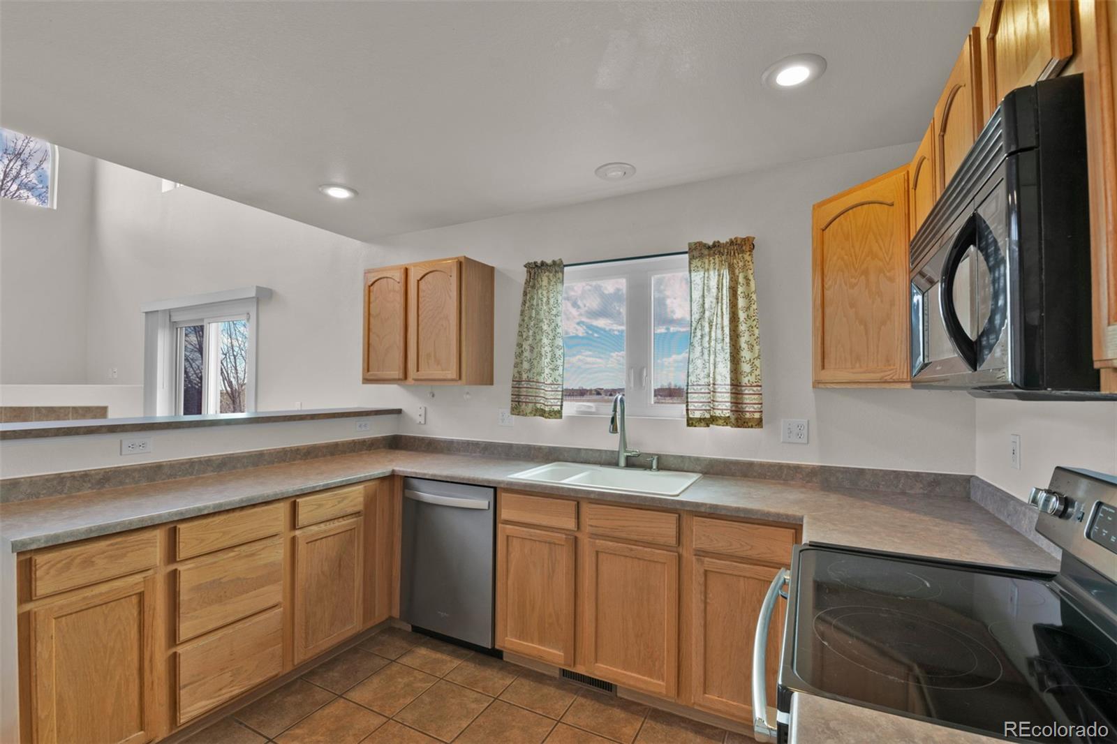 8407 Weiscamp Road Peyton, CO 80831 - Photo 9 of 49