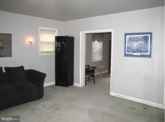 1617 Northwick Road Baltimore, MD 21218 - Photo 17 of 23 Living Room