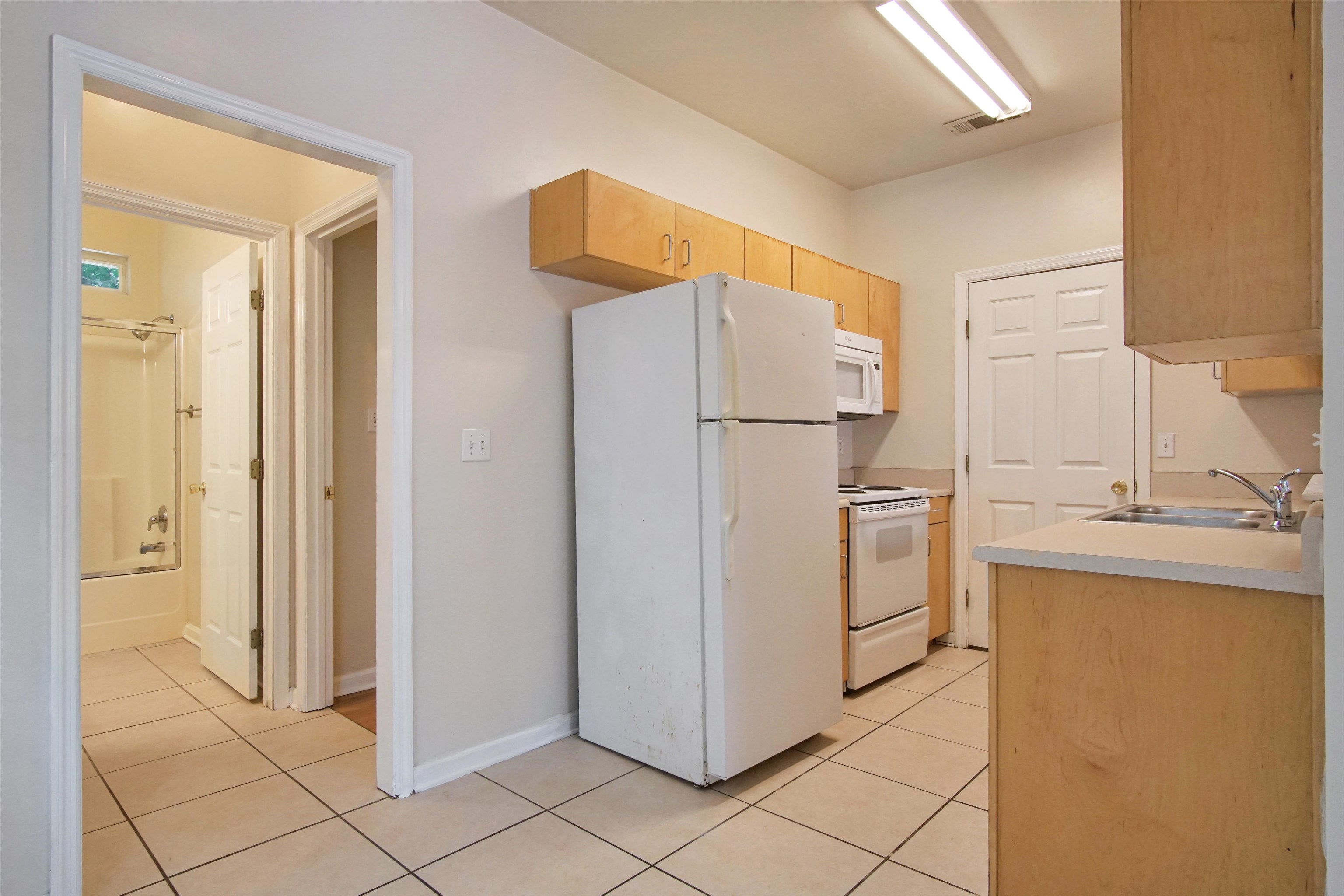 2403 Hartsfield Road, Unit 601 Tallahassee, FL 32303 - Photo 11 of 33