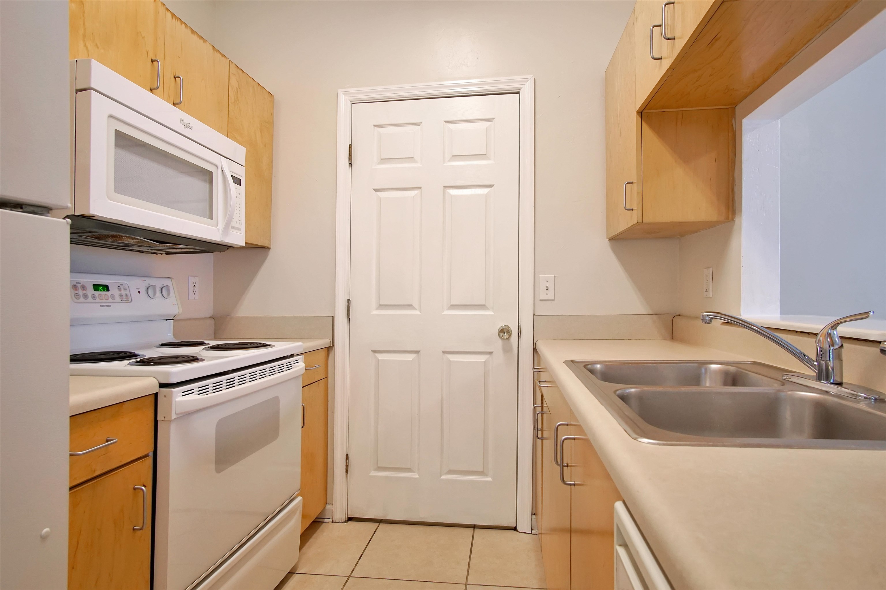 2403 Hartsfield Road, Unit 601 Tallahassee, FL 32303 - Photo 14 of 33