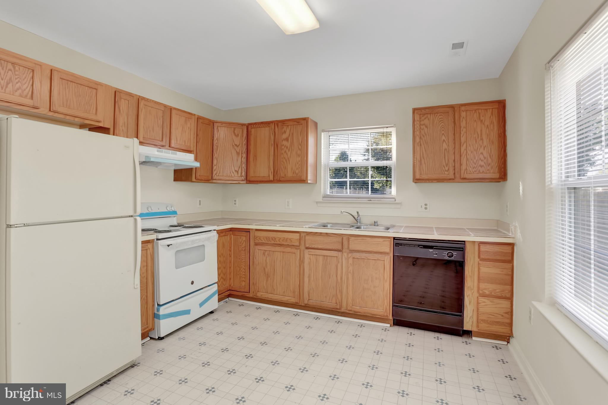 493 Sagner Avenue Frederick, MD 21701 - Photo 3 of 26 Kitchen