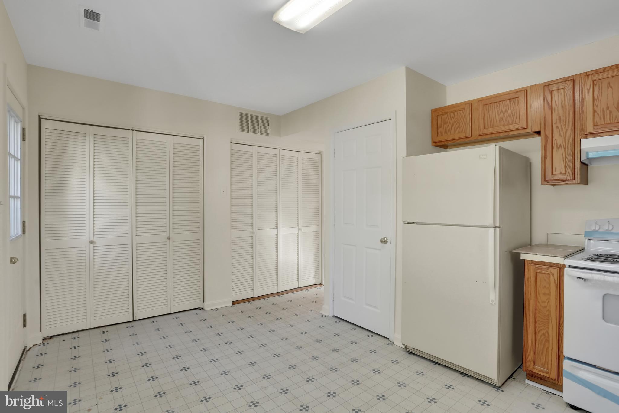 493 Sagner Avenue Frederick, MD 21701 - Photo 4 of 26 Kitchen