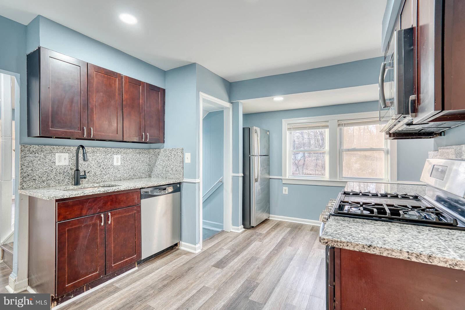 2360 Cool Spring Road Hyattsville, MD 20783 - Photo 18 of 54 Kitchen