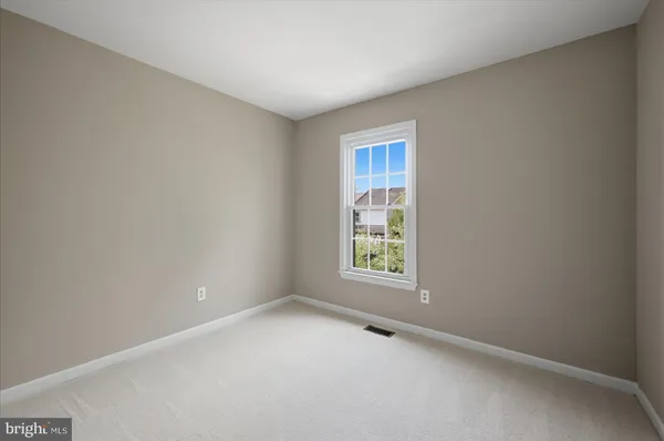 $525,000 | 1443 Bluemont Court, Herndon, VA 20170