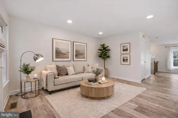 $525,000 | 1443 Bluemont Court, Herndon, VA 20170