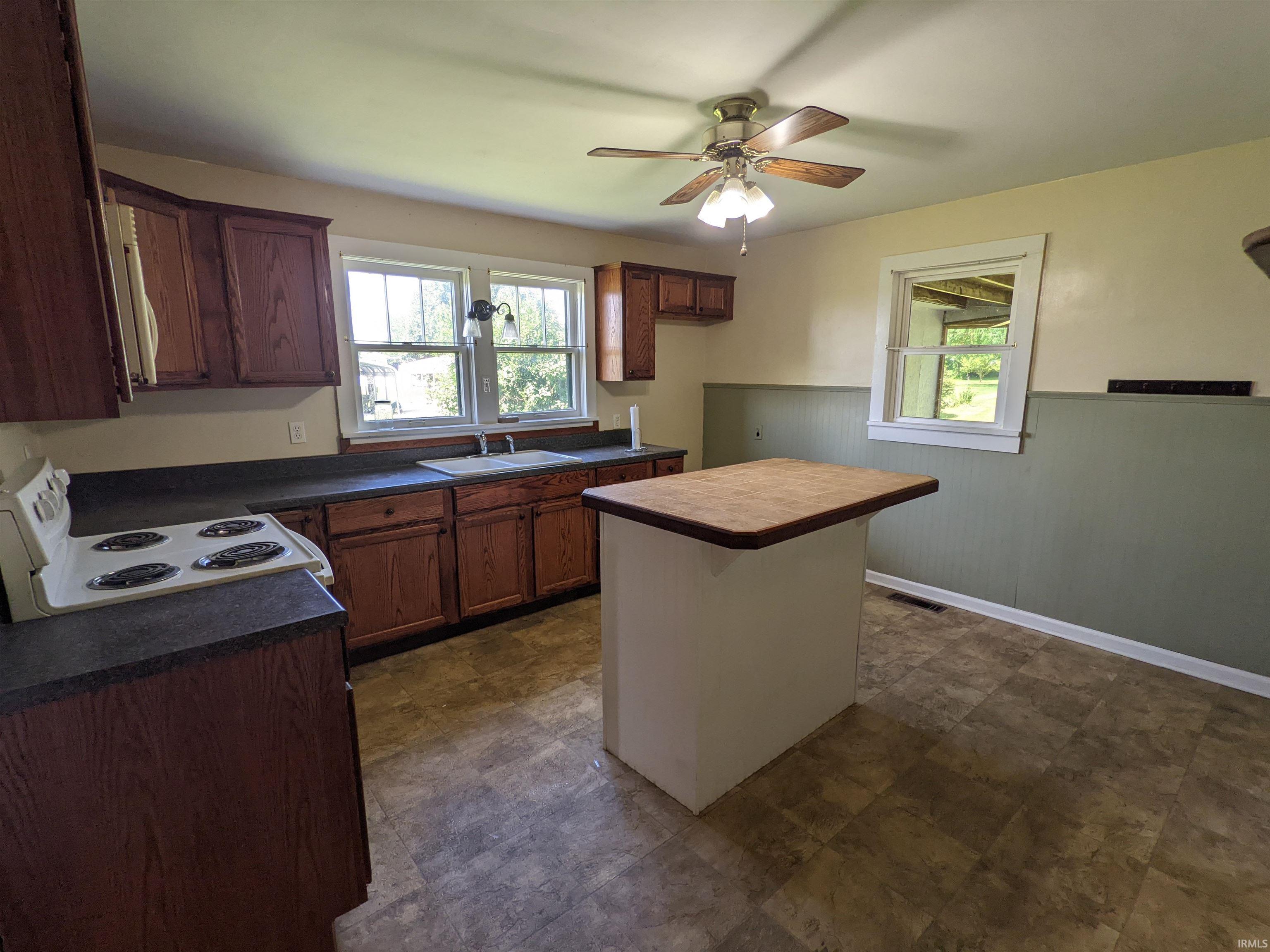 6 Edwardsport Road Washington, IN 47501 - Photo 13 of 23 Gallery Image 13
