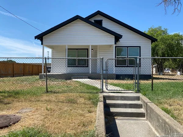$1,595 | 202 McCauley Avenue, San Antonio, TX 78221