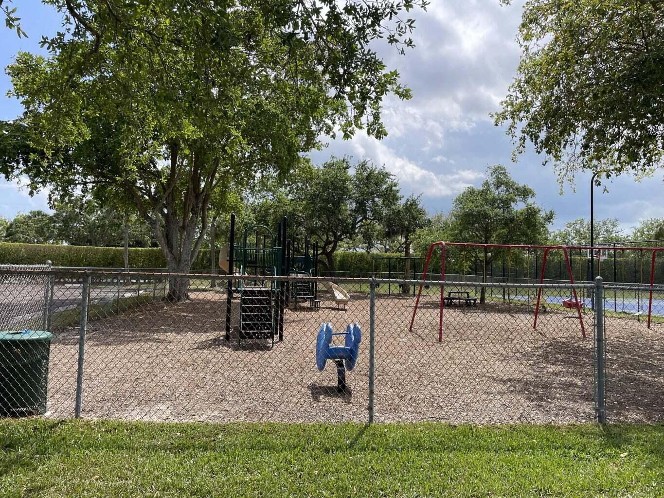 19487 Delaware Circle Boca Raton, FL 33434 - Photo 21 of 23 PLAYGROUND