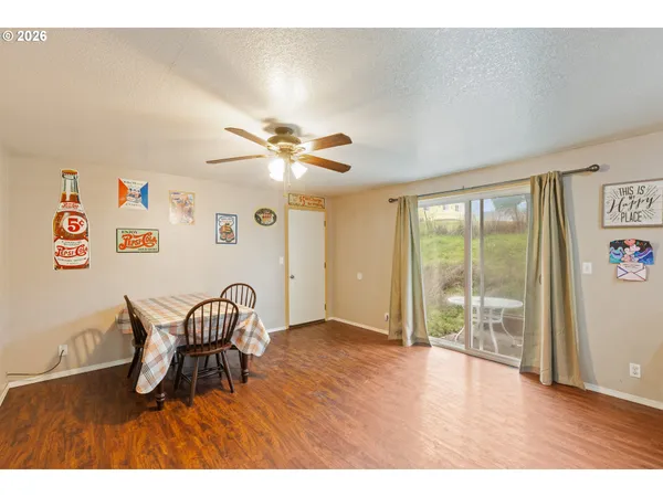 $365,000 | 220 Southeast Wells Road, Oakland, OR 97462