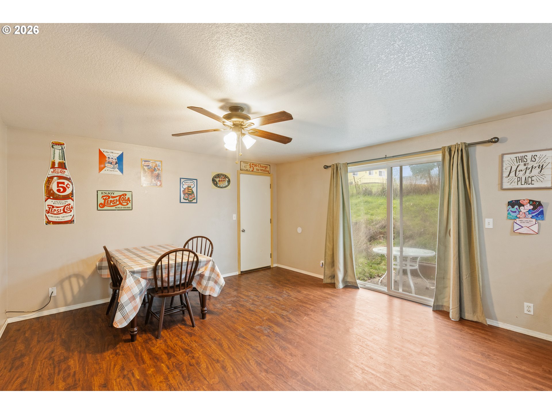 220 Southeast Wells Road Oakland, OR 97462 - Photo 13 of 45 a workspace with wooden floor