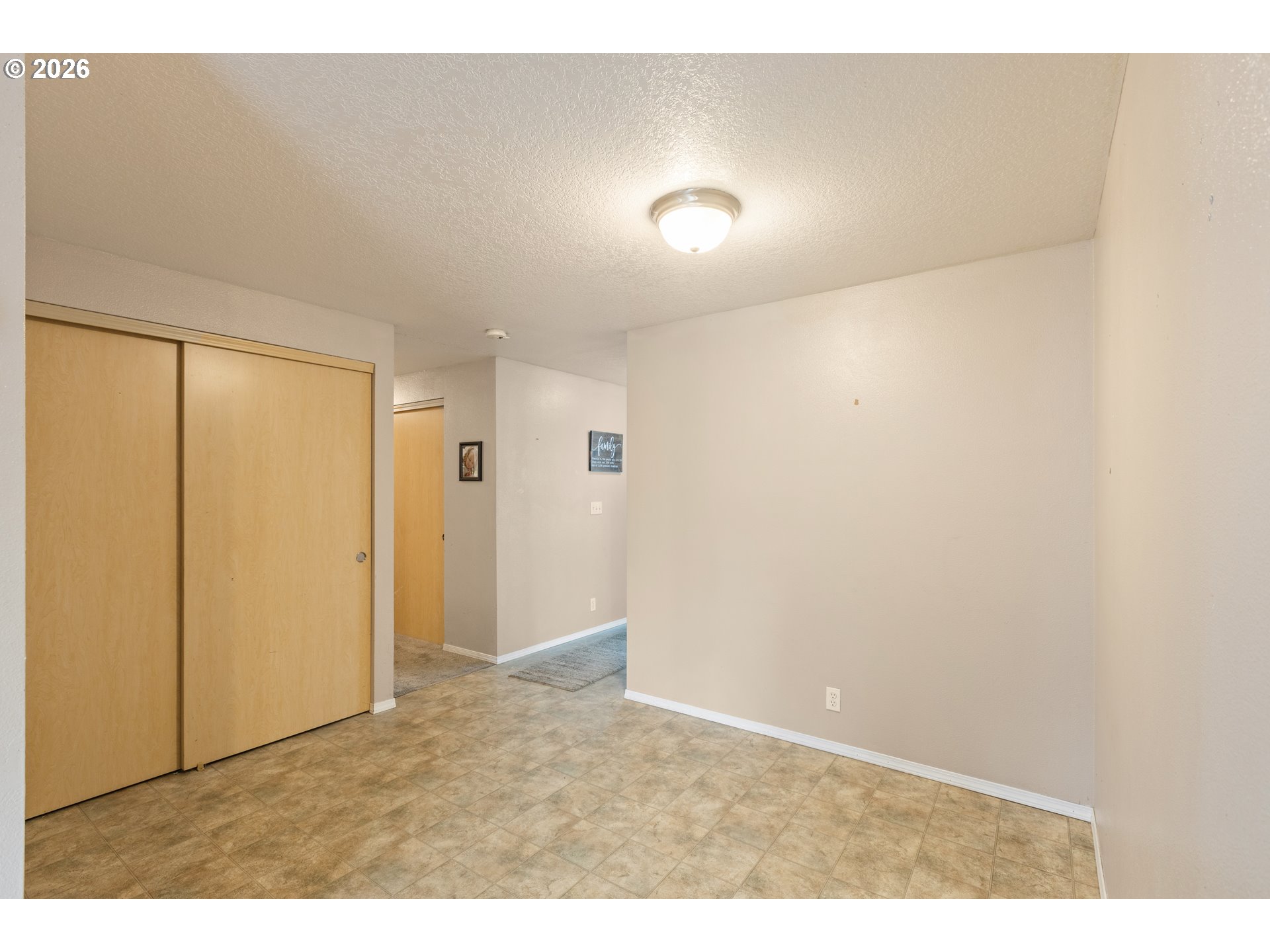 220 Southeast Wells Road Oakland, OR 97462 - Photo 26 of 45 a view of an empty room