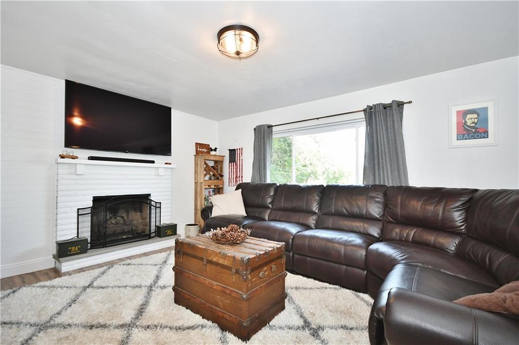 126 Fairfax Road Pittsburgh, PA 15221 - Photo 12 of 25 Gallery Image 12