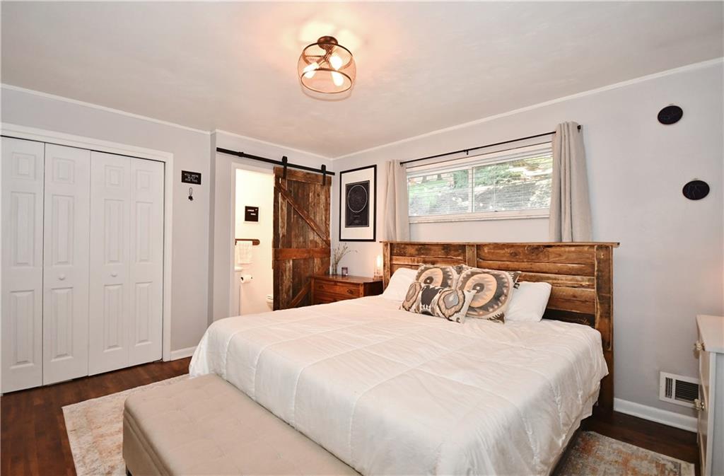 126 Fairfax Road Pittsburgh, PA 15221 - Photo 16 of 25 Gallery Image 16