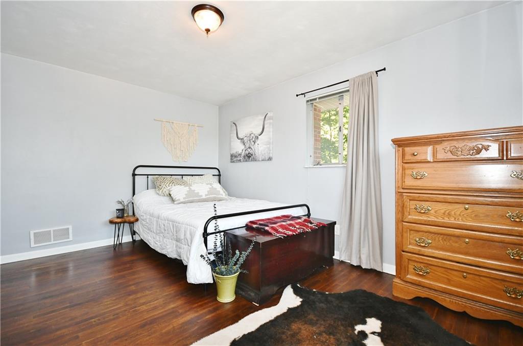 126 Fairfax Road Pittsburgh, PA 15221 - Photo 17 of 25 Gallery Image 17