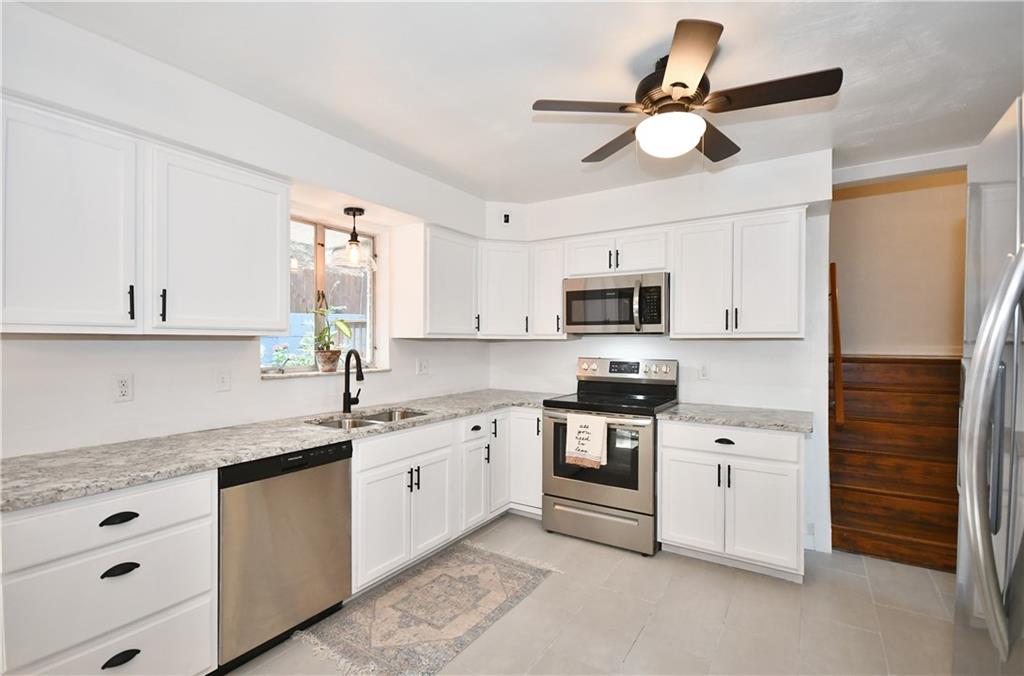 126 Fairfax Road Pittsburgh, PA 15221 - Photo 4 of 25 Gallery Image 4