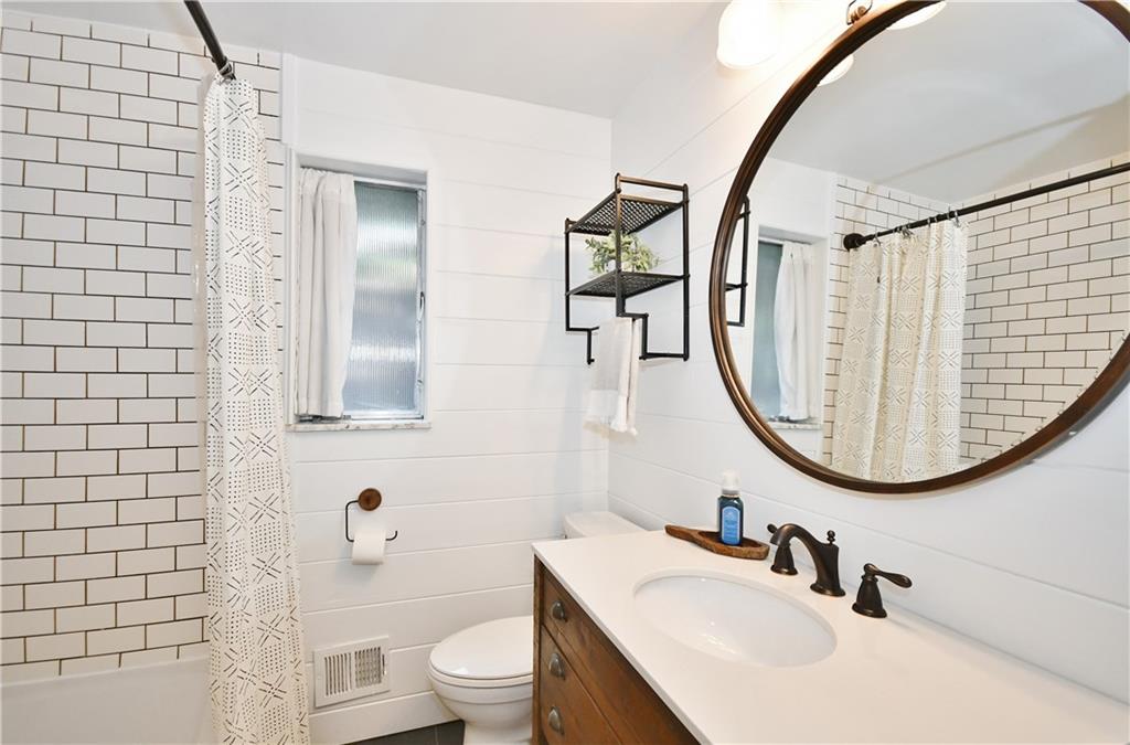 126 Fairfax Road Pittsburgh, PA 15221 - Photo 7 of 25 Gallery Image 7