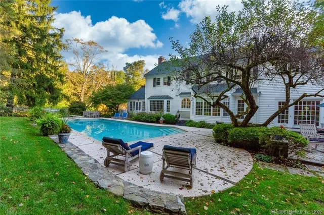 $18,000 | 25 Deacons Lane, Wilton, CT 06897