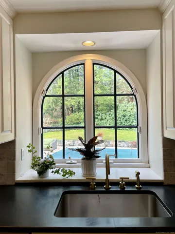 $18,000 | 25 Deacons Lane, Wilton, CT 06897