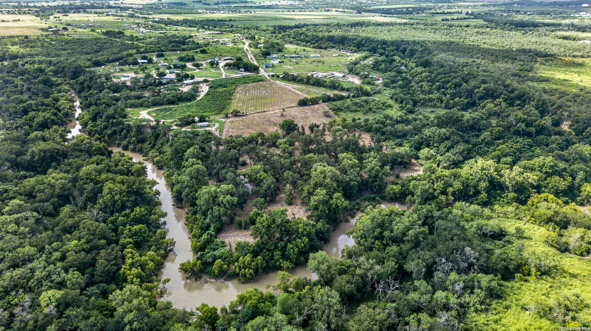 5354 Labus Road Elmendorf, TX 78112 - Photo 8 of 29
