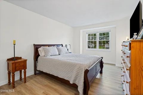 $299,900 | 78 Old Mill Lane, Queensbury, NY 12804