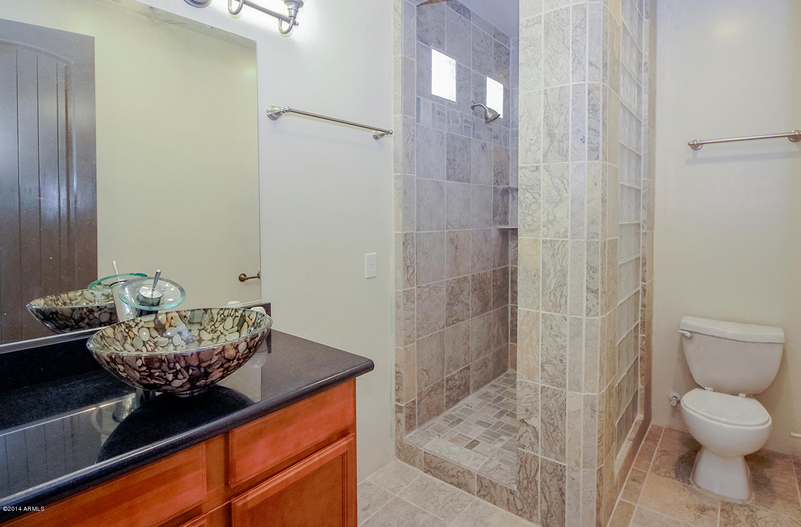 53538 West Robin Road Maricopa, AZ 85139 - Photo 18 of 38 Second Master Bathroom