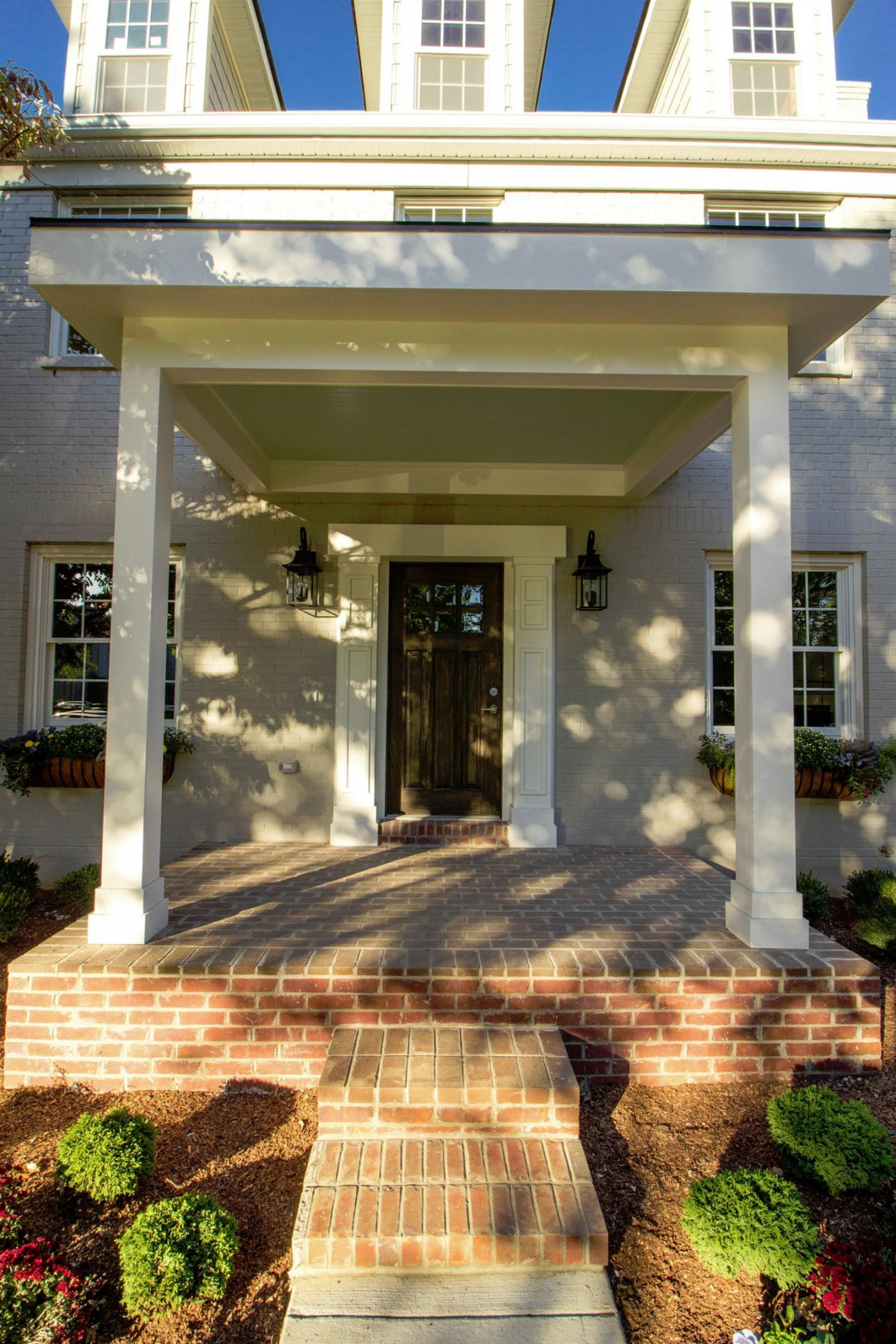 411 Cochran Road Lexington, KY 40502 - Photo 2 of 45 Photo 2