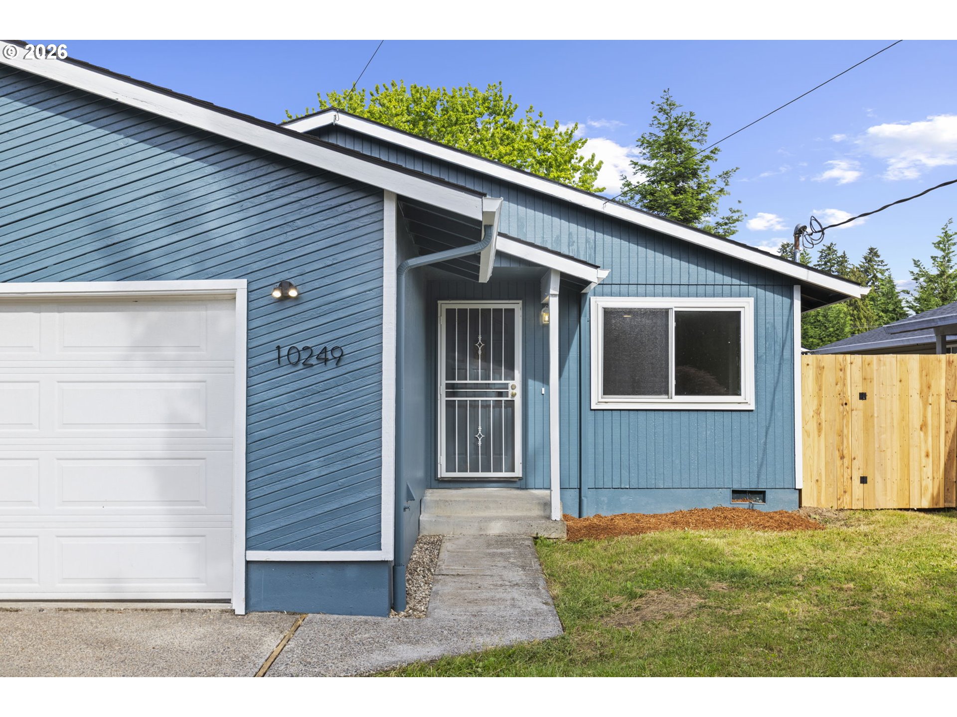 10249 North Tyler Avenue Portland, OR 97203 - Photo 4 of 34
