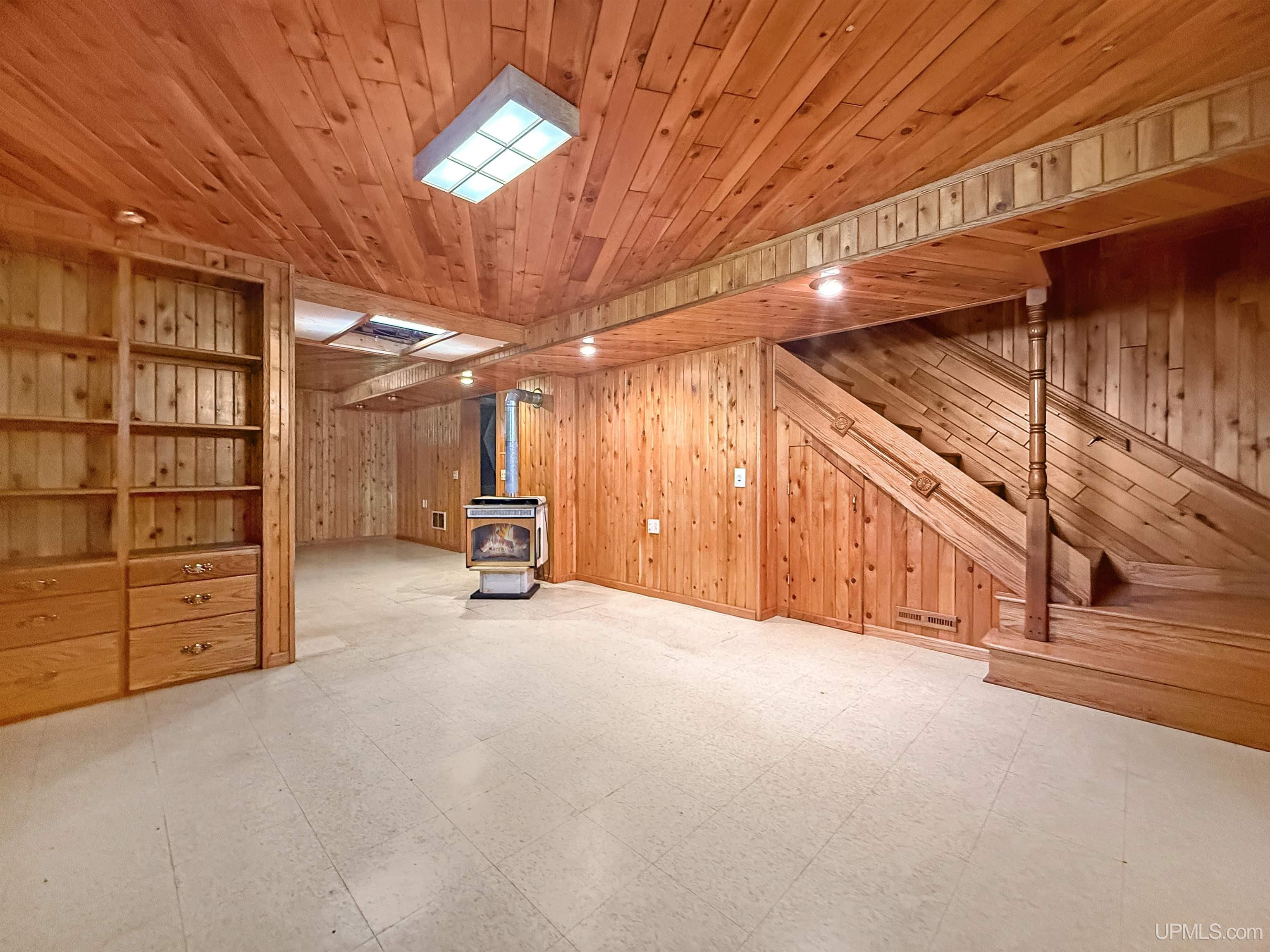 109 Offerman Road Amasa, MI 49903 - Photo 18 of 76