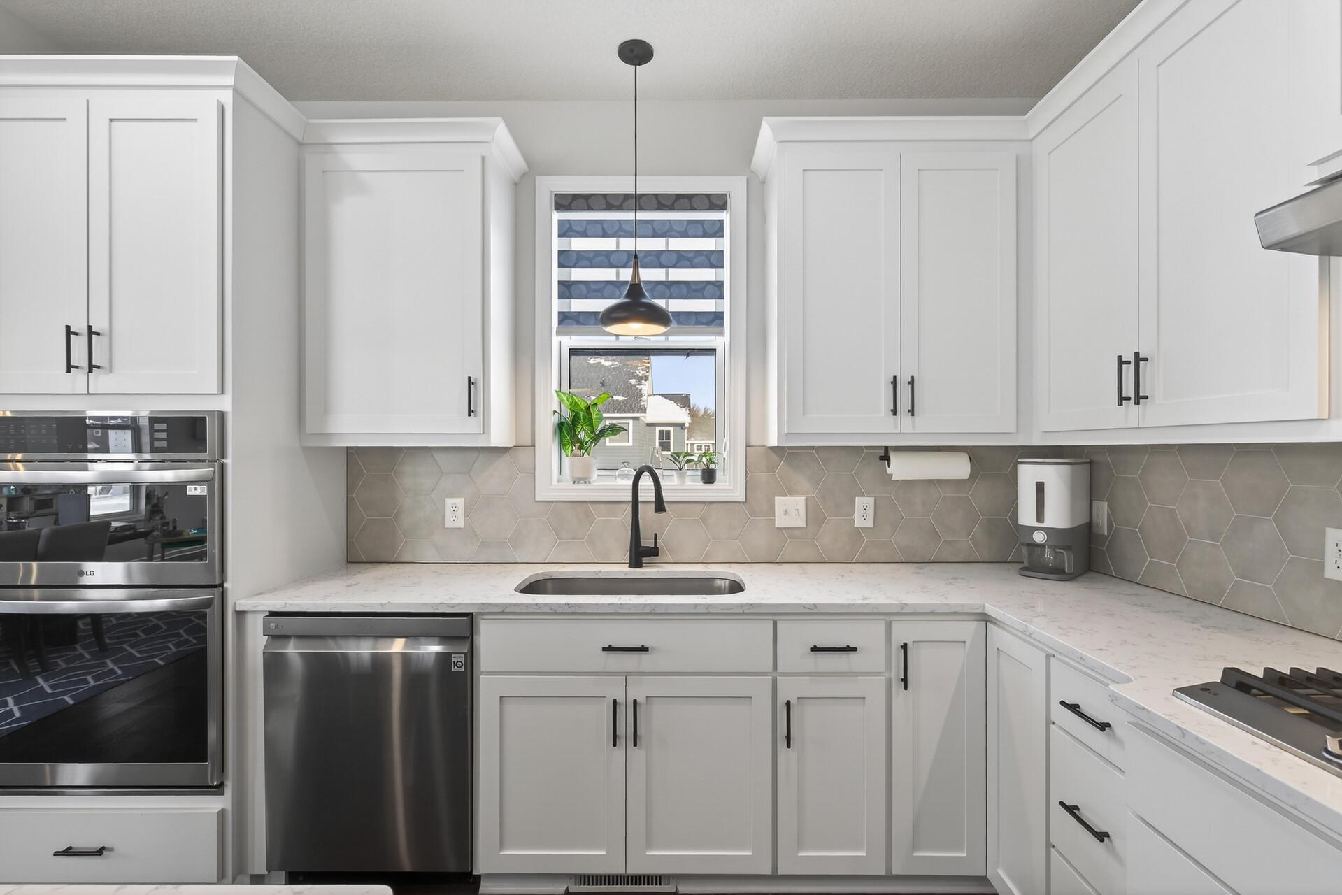 6352 Red Cedar Way Chaska, MN 55318 - Photo 15 of 51