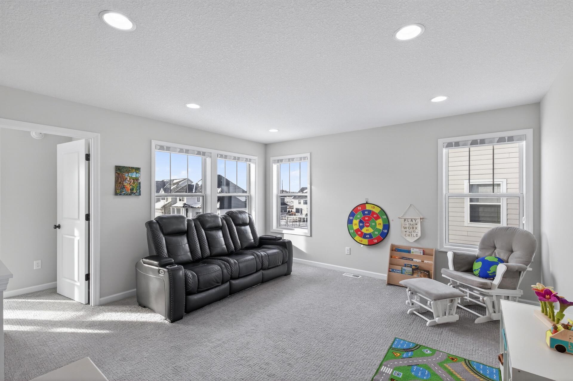 6352 Red Cedar Way Chaska, MN 55318 - Photo 18 of 51