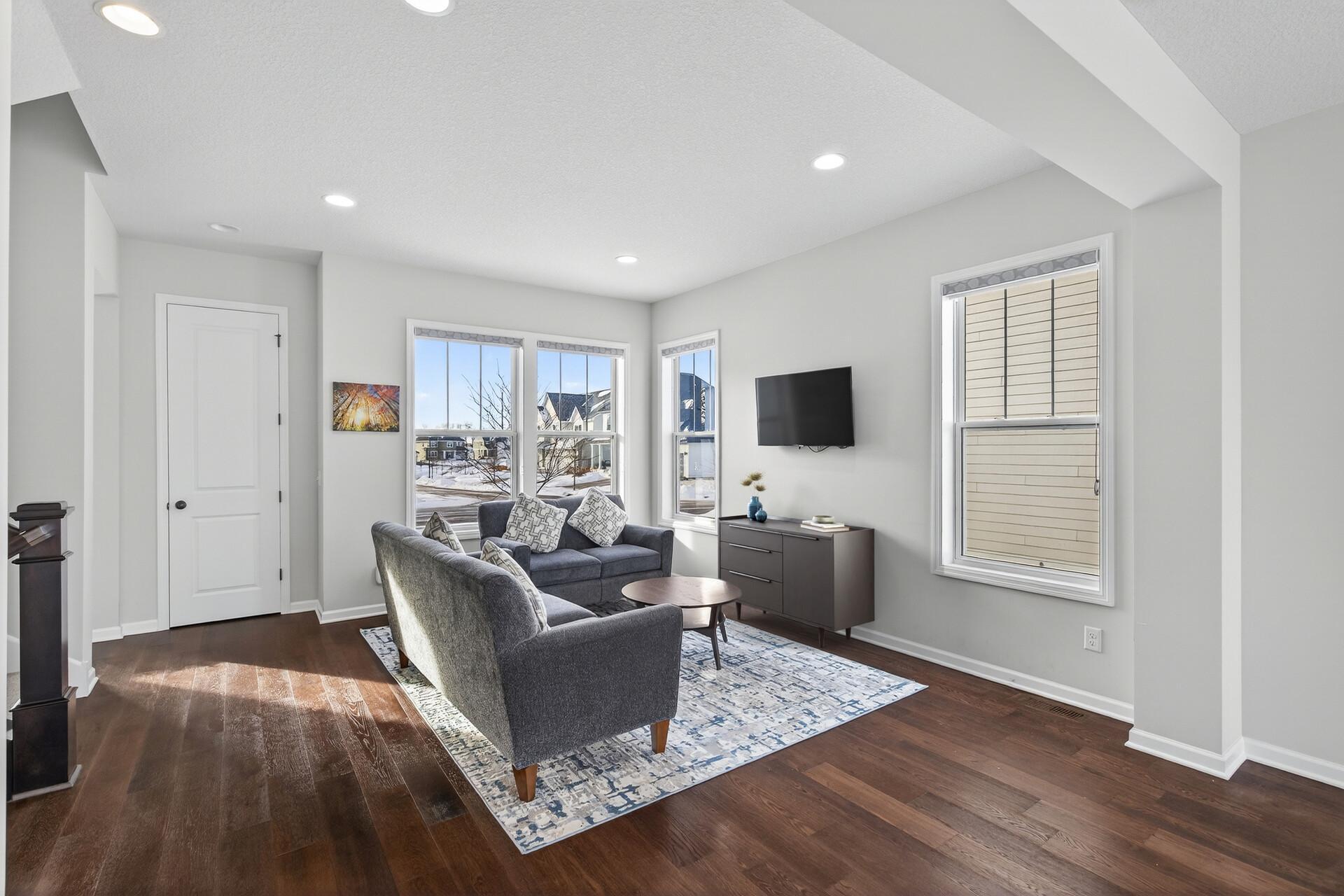 6352 Red Cedar Way Chaska, MN 55318 - Photo 8 of 51