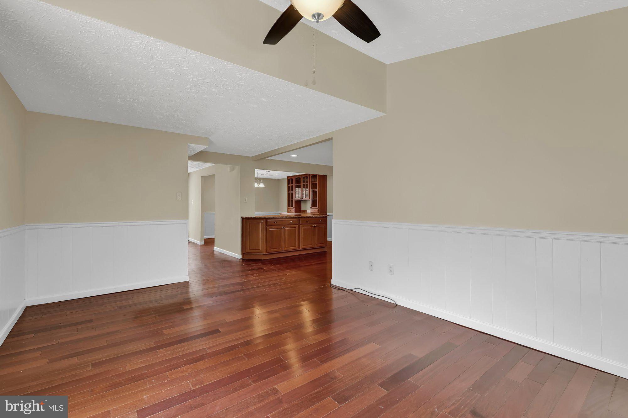 9328 Perglen Road Baltimore, MD 21236 - Photo 11 of 29