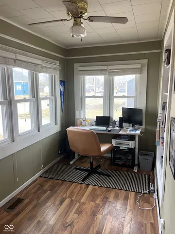 $154,900 | 938 Matthews Street, Clinton, IN 47842