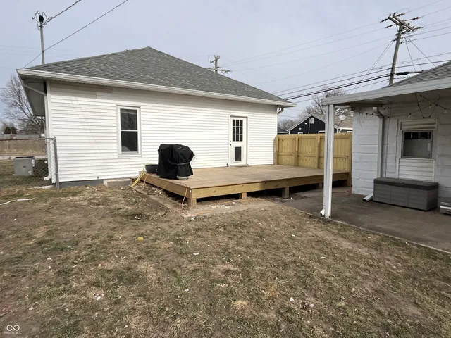 $154,900 | 938 Matthews Street, Clinton, IN 47842