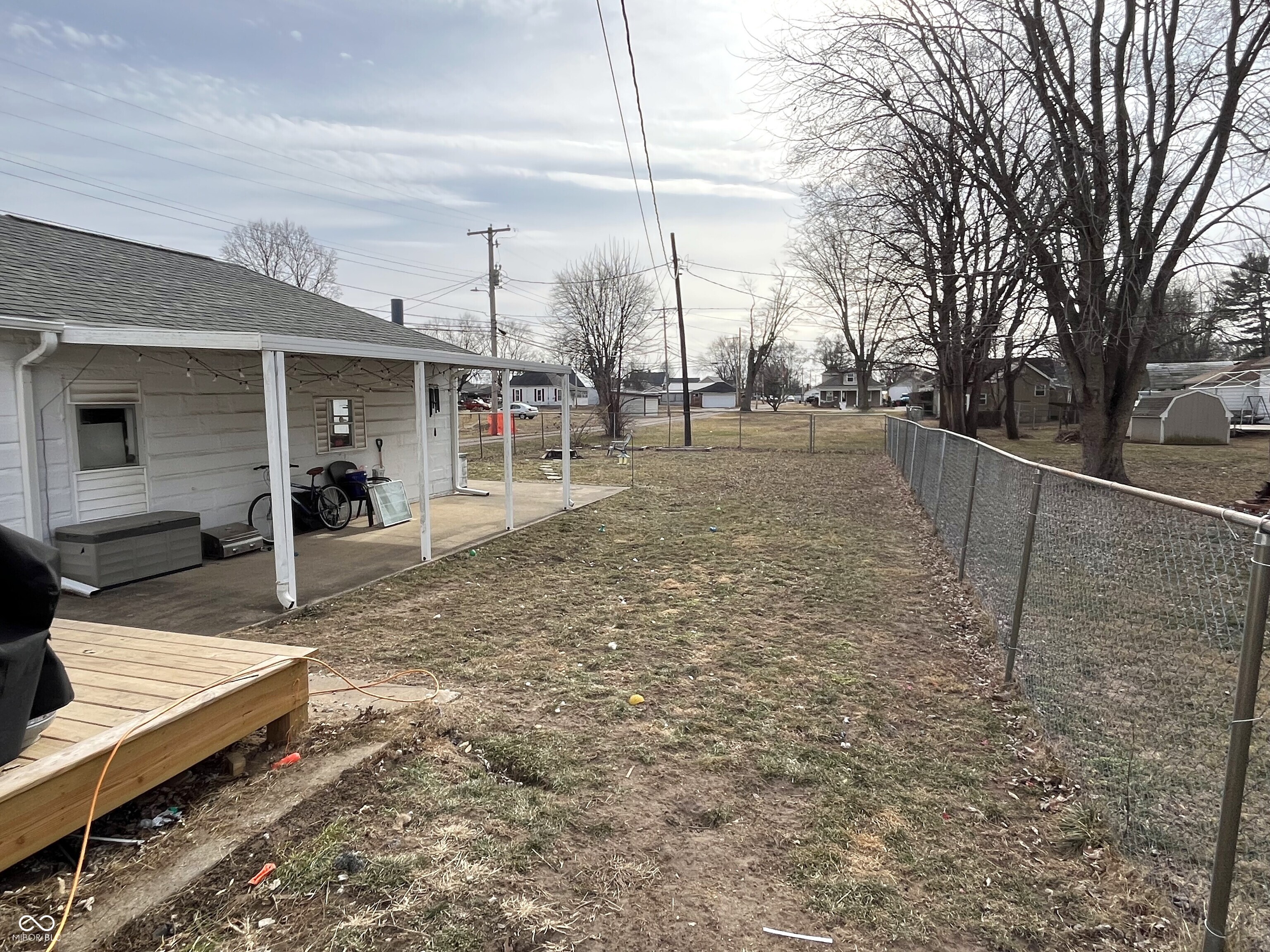 938 Matthews Street Clinton, IN 47842 - Photo 4 of 22