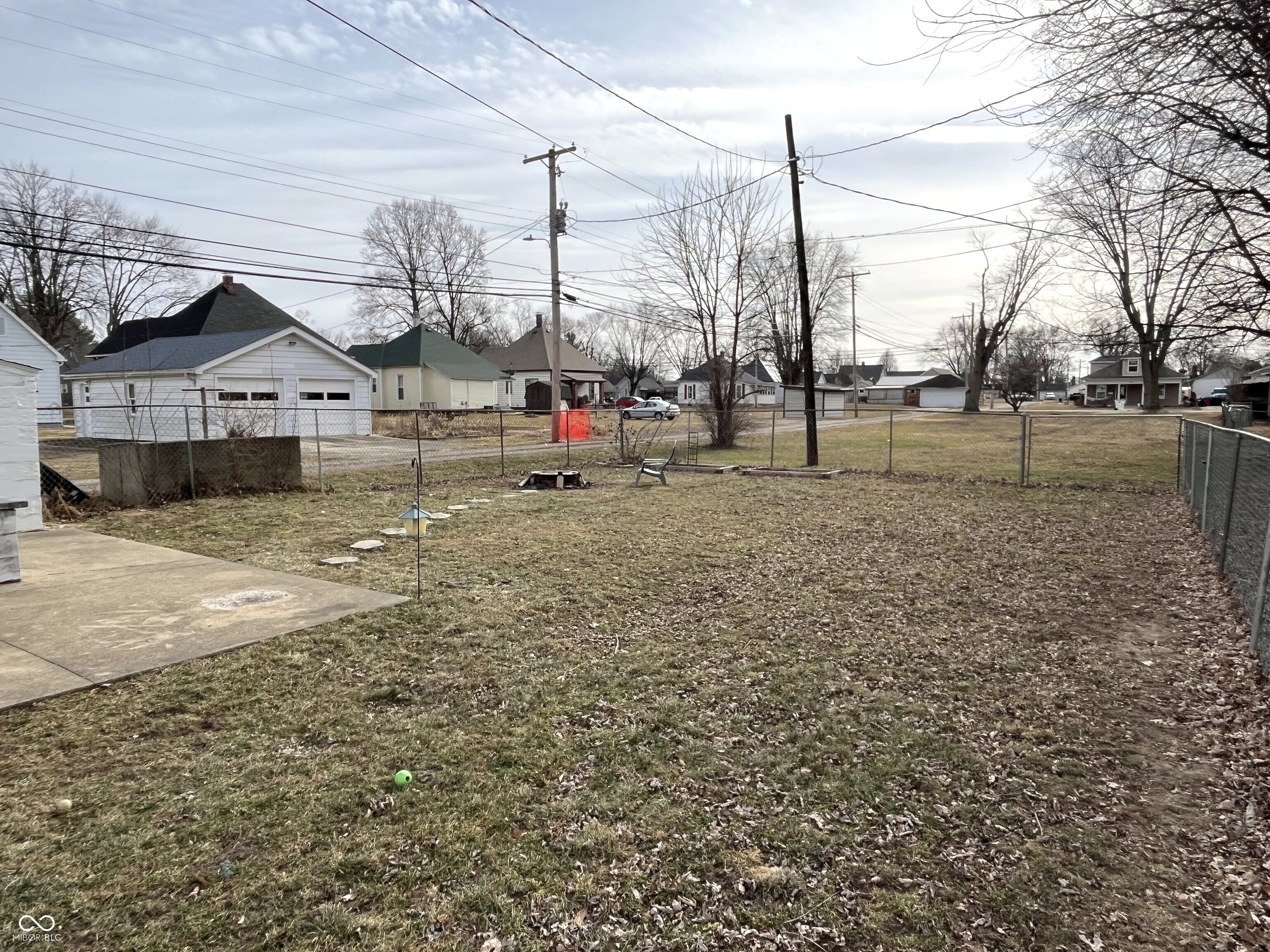 938 Matthews Street Clinton, IN 47842 - Photo 6 of 22