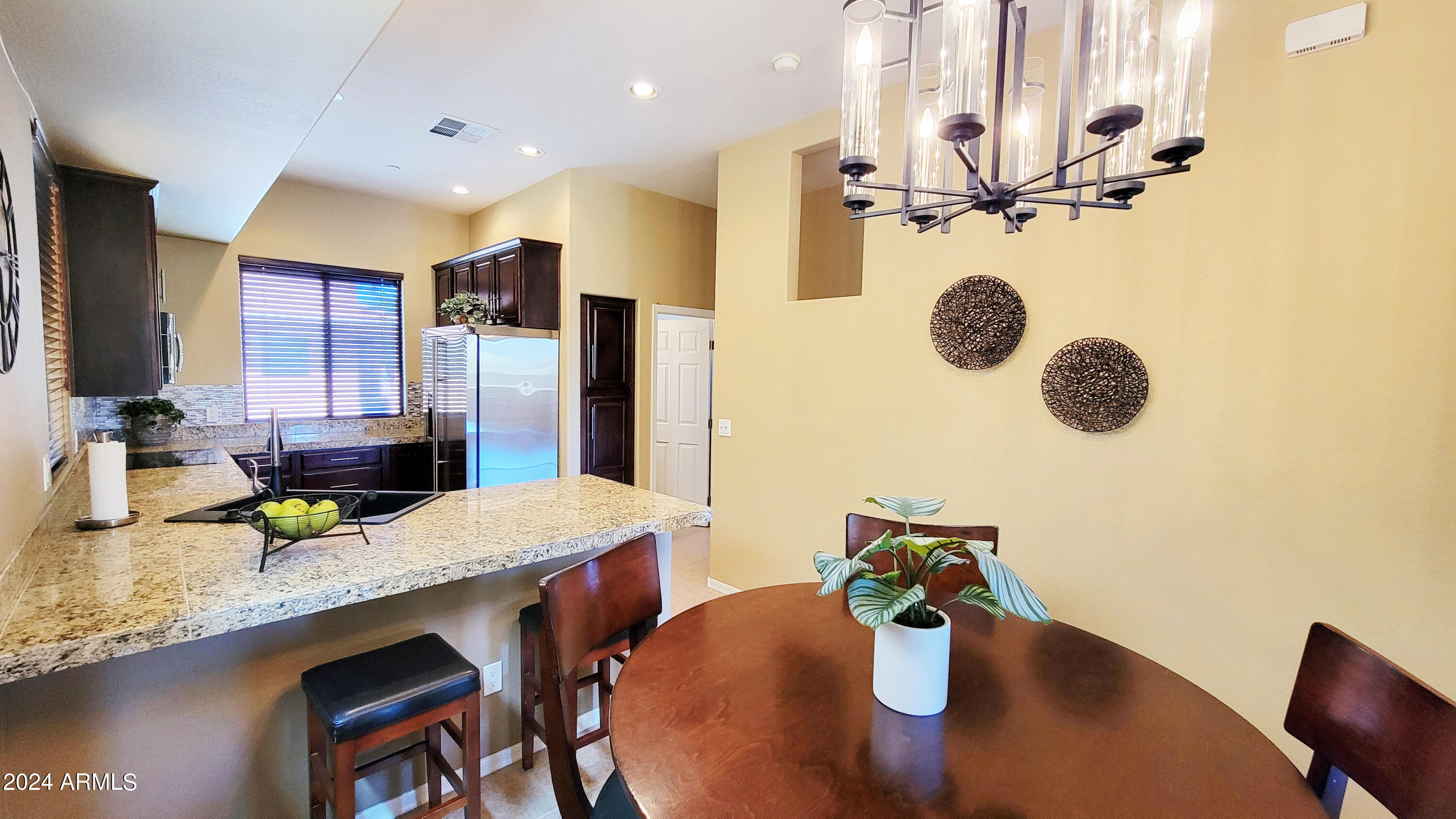 9551 East Redfield Road, Unit 1020 Scottsdale, AZ 85260 - Photo 18 of 38 Eat-in Kitchen - Dining 01