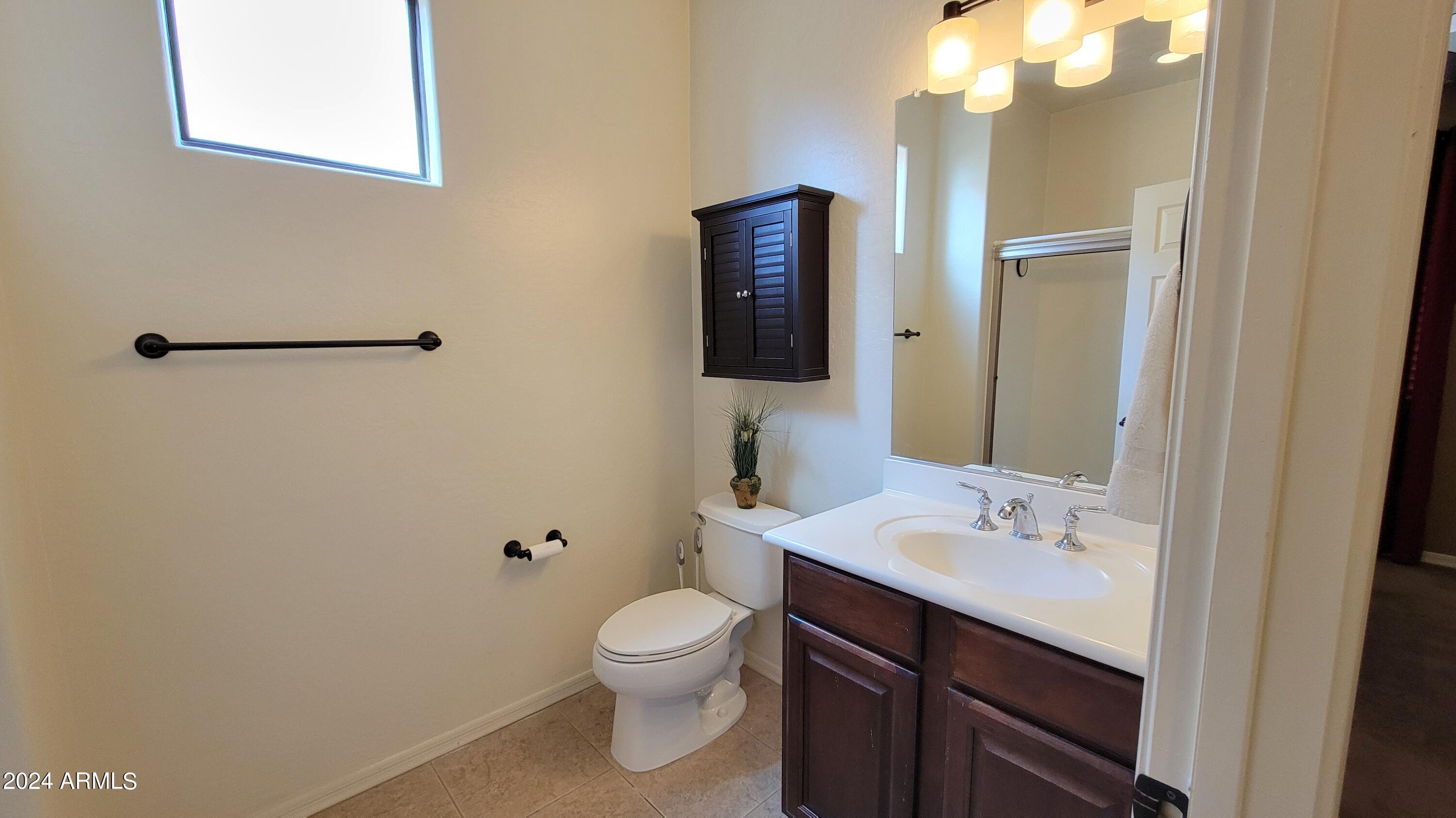 9551 East Redfield Road, Unit 1020 Scottsdale, AZ 85260 - Photo 33 of 38 Full Bathroom 1
