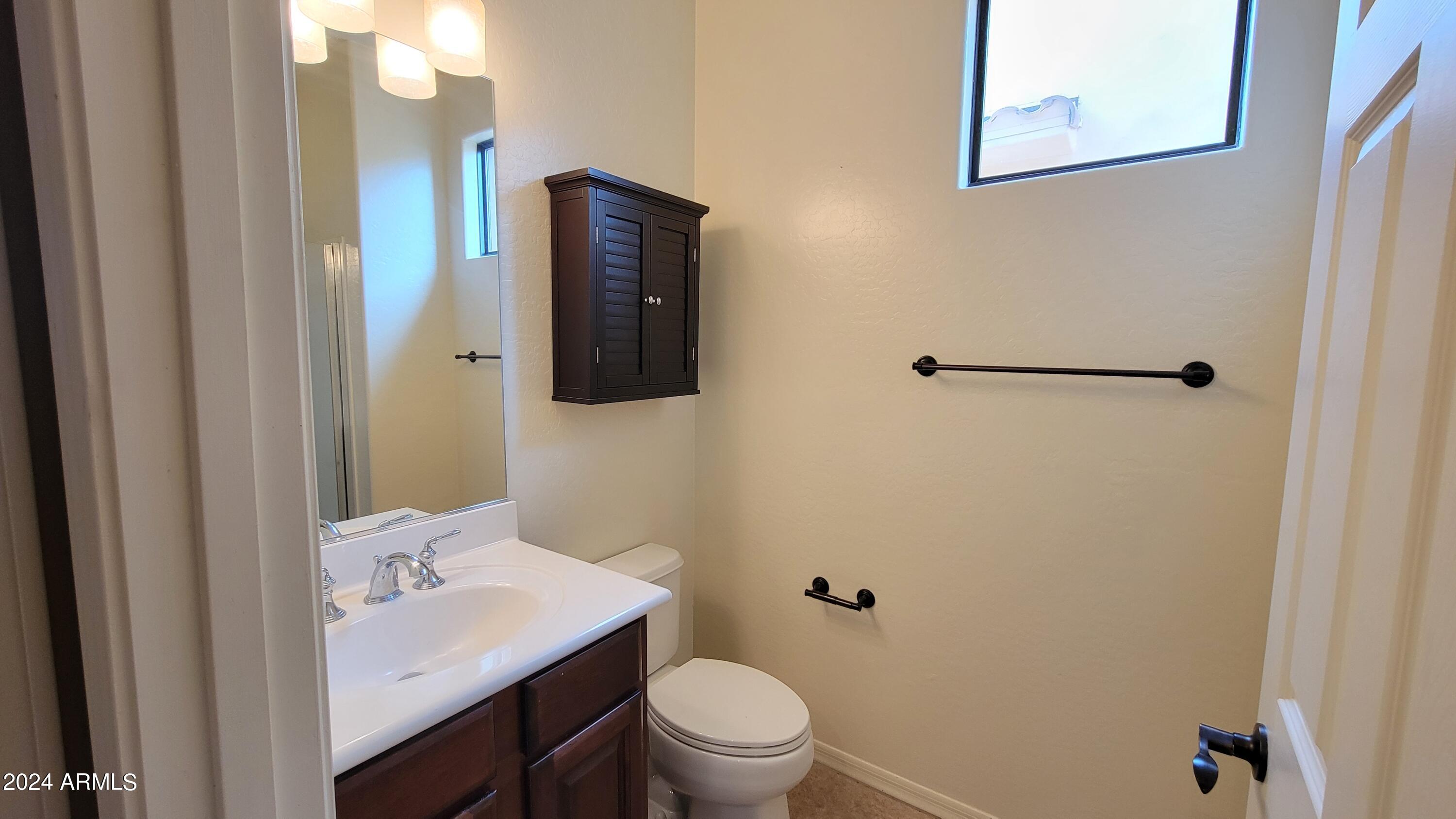 9551 East Redfield Road, Unit 1020 Scottsdale, AZ 85260 - Photo 34 of 38 Full Bathroom 2