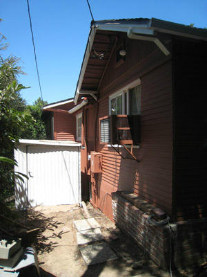 4853 Lookout Road Santa Barbara, CA 93105 - Photo 32 of 33 Sideyard & Laundry Shed