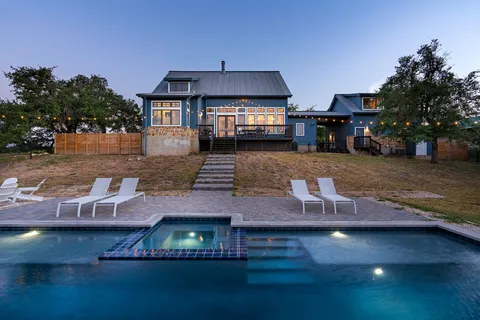 $1,250,000 | 10512 Lake Park Drive, Dripping Springs, TX 78620