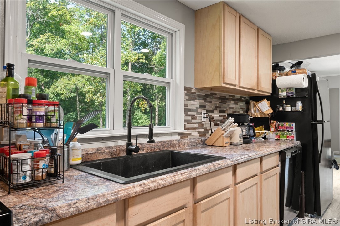 352 East Brown Road Pekin, IN 47165 - Photo 34 of 49 Gallery Image 34