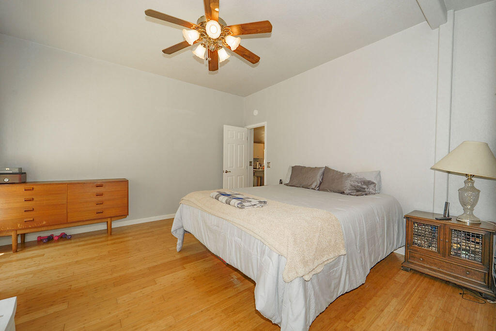 240 Senger Road Junction City, CA 96048 - Photo 16 of 73 primary bedroom