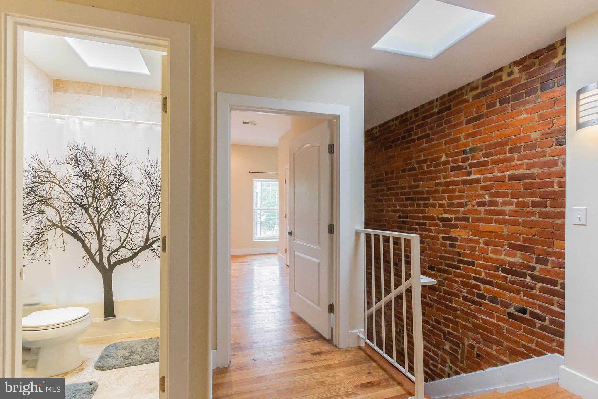 25 Michigan Avenue Northeast Washington, DC 20002 - Photo 12 of 27 hallway